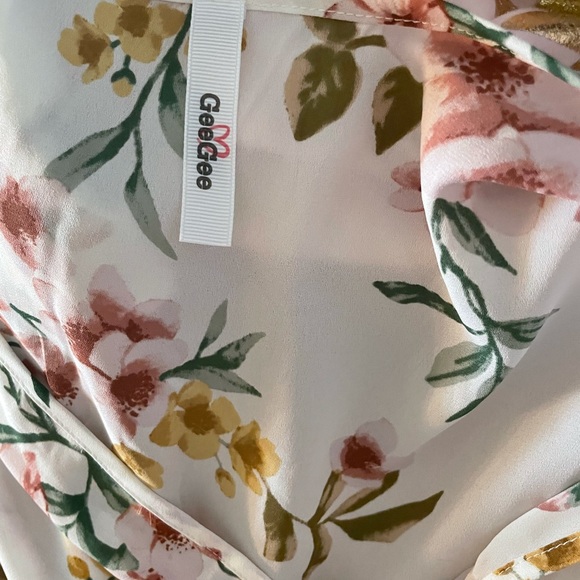 GeeGee floral romper - Picture 2 of 3